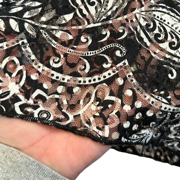 Dor Dor Couture Womens black and white polka dot floral lace top Medium - Picture 6 of 7